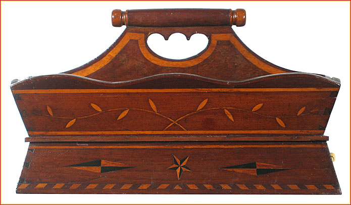 A VERY FINE AND RARE AMERICAN CUTLERY BOX WITH DRAWER